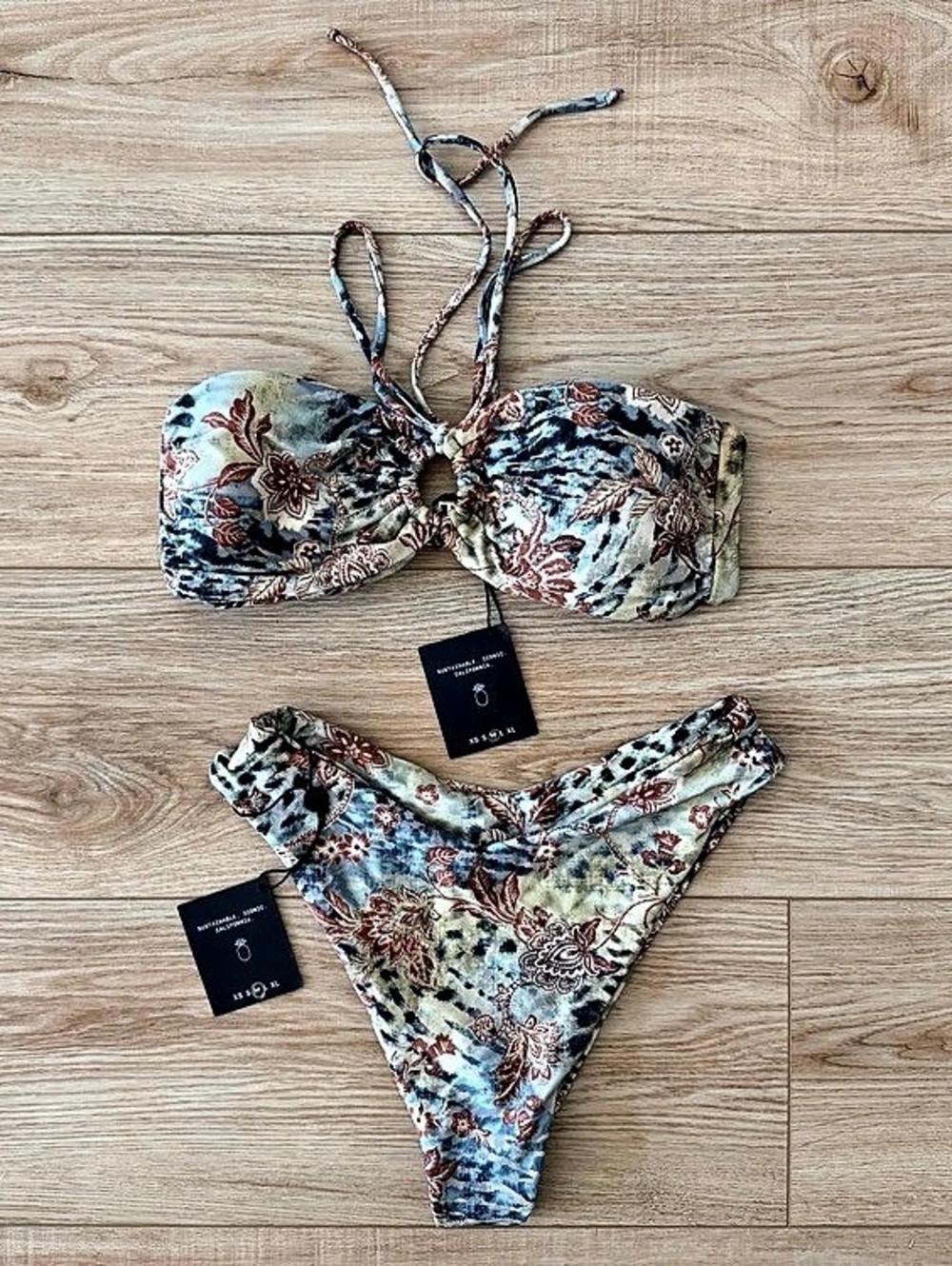 Skatie Garda Bikini Set NWT